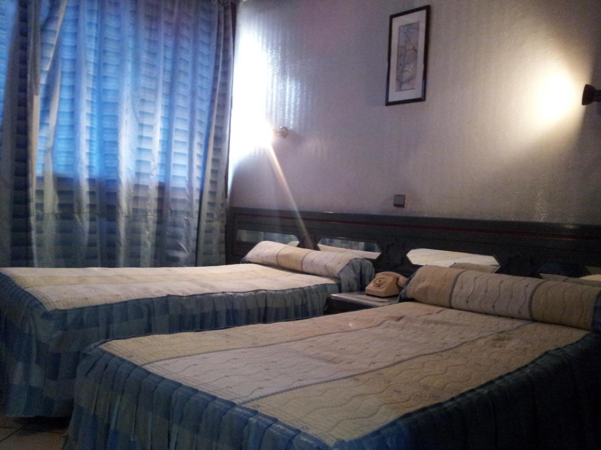 Hotel La Giralda Nador Extérieur photo